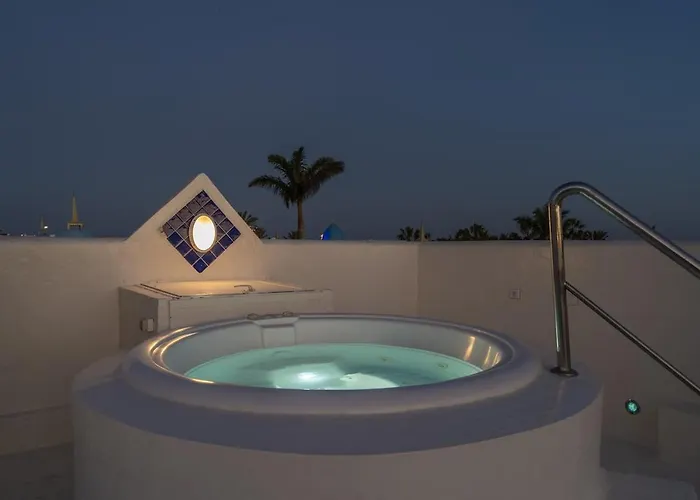 Villa Exclusive In Bahiazul With Heated Pool